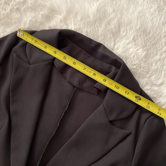 Black 3/4 sleeve button blazer - Picture 8 of 11